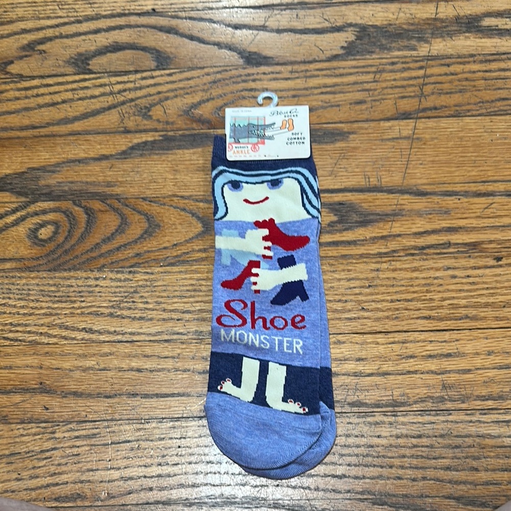 Blue Q women’s Blue Shoe Monster Socks